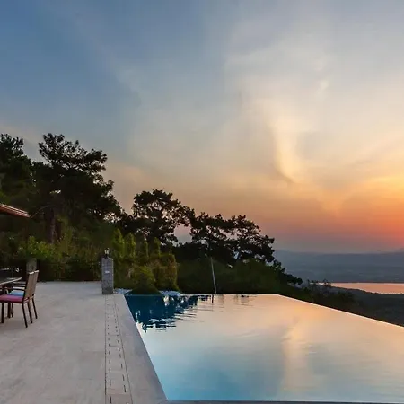 Infinity Pool Panoramic View In Akyaka - Ula Kuyucak
